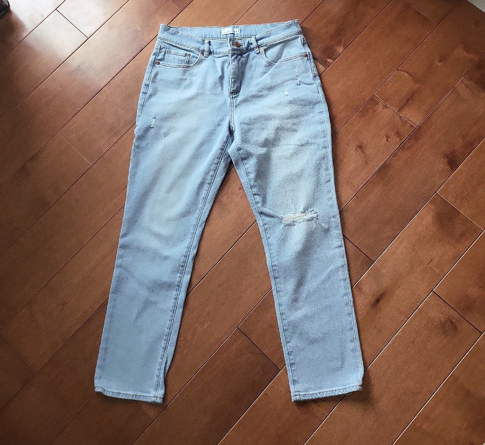 LOFT Light Blue Girlfriend Leg Jeans